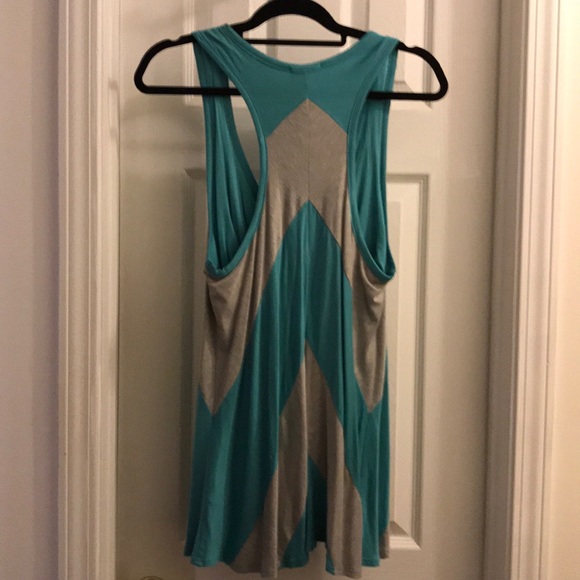 Ella Moss tank top - Picture 3 of 3